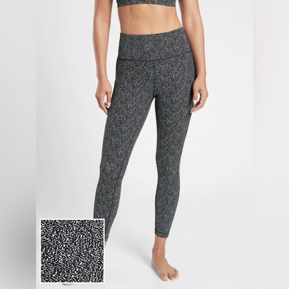 ATHLETA ULTIMATE STASH POCKET TEXTURED 7/8 TIGHT Size Small - Picture 1 of 6